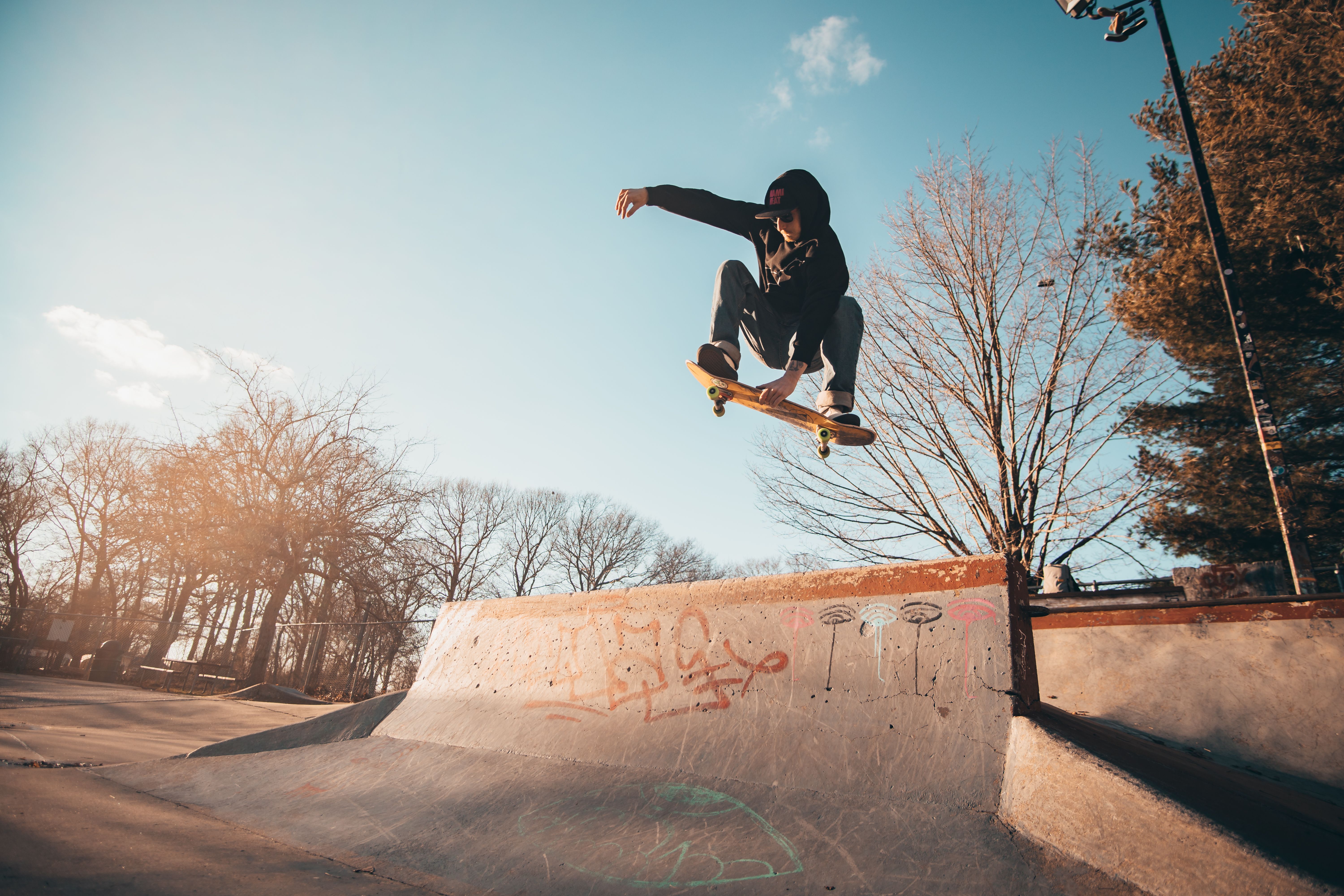 HYENA skateboard rider and bearing campaign